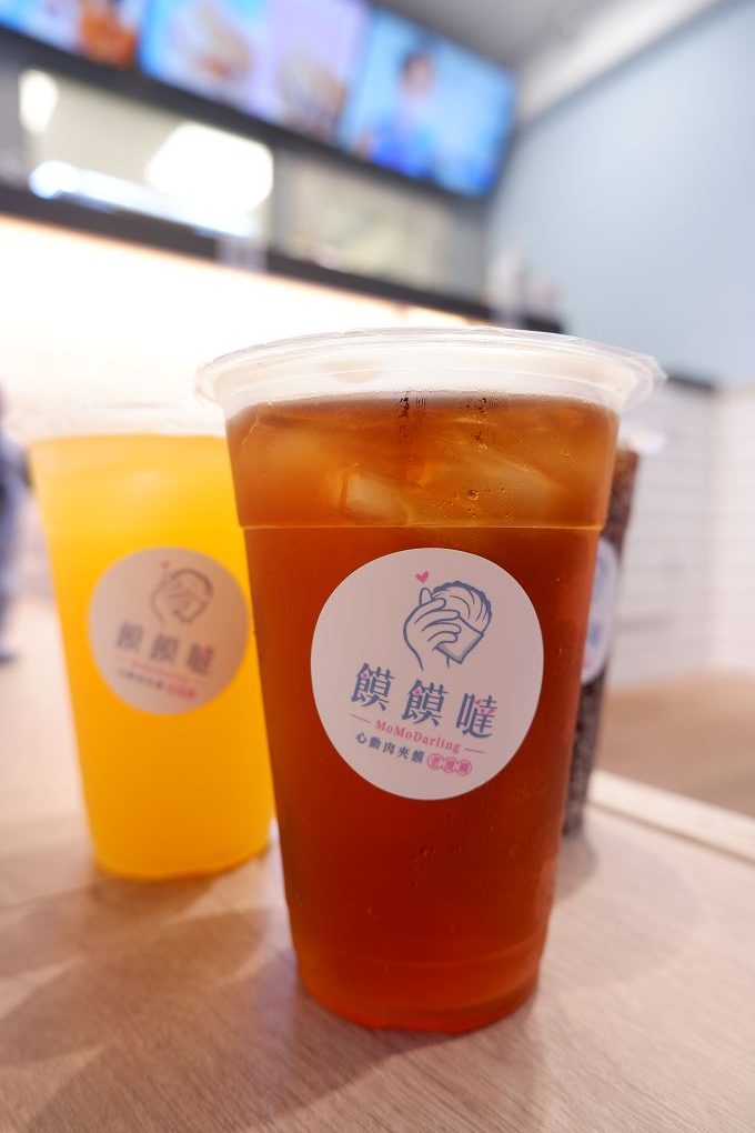 【內科美食】饃饃噠心動肉夾饃 內湖港墘店 現點現烤才能有著咔嗞咔嗞的酥脆，怕等太久的人記得先預約點餐！ @貝大小姐的多元心宇宙