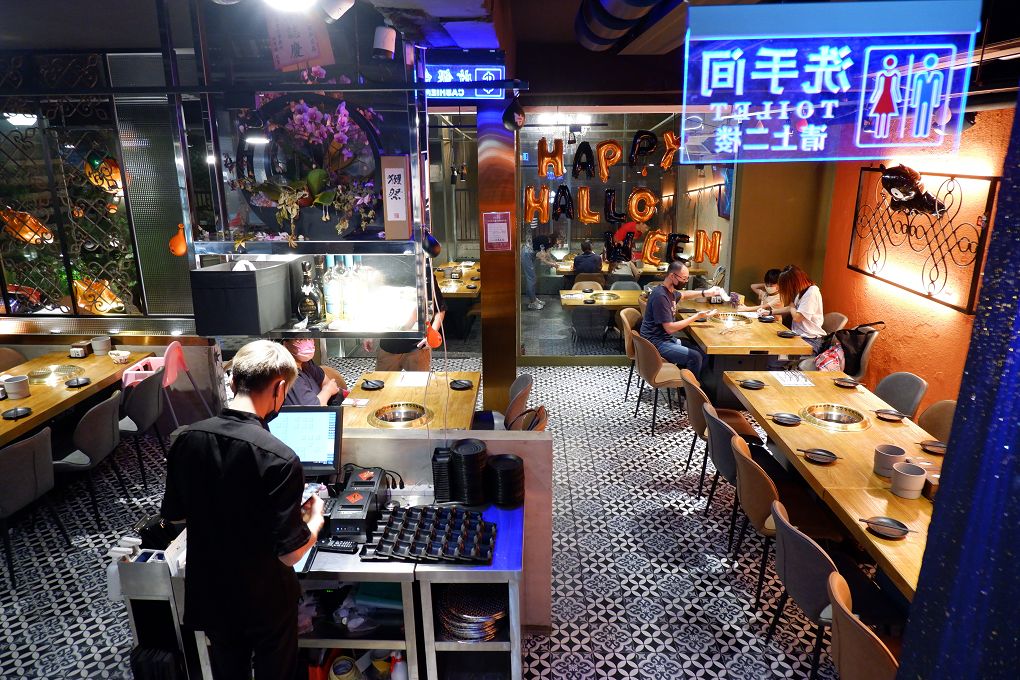 【新北 新店小碧潭燒肉小酒館推薦】米炭火燒肉 新店小碧潭店 日本A5和牛等級的肉品讓美好來自享受當下食材最美味的瞬間，讓感動來自吃到食材最原始的風味！ @貝大小姐的多元心宇宙