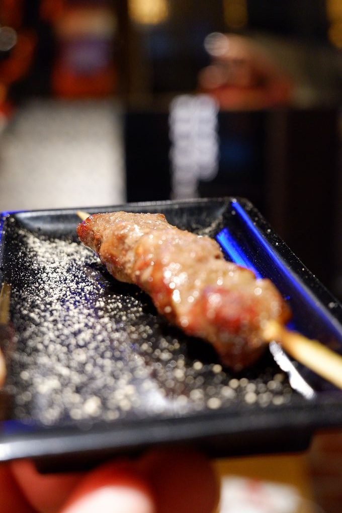 【新北 新店小碧潭燒肉小酒館推薦】米炭火燒肉 新店小碧潭店 日本A5和牛等級的肉品讓美好來自享受當下食材最美味的瞬間，讓感動來自吃到食材最原始的風味！ @貝大小姐的多元心宇宙