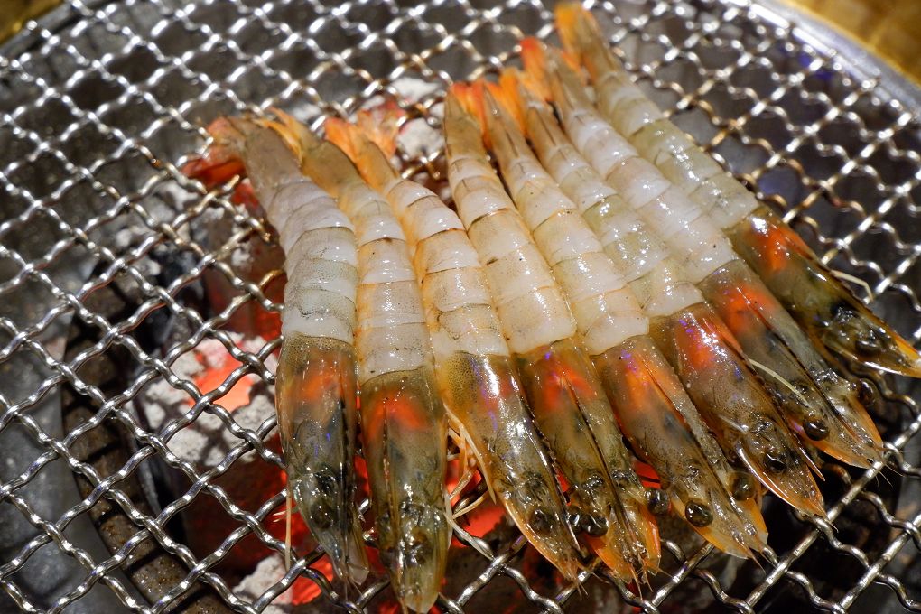 【新北 新店小碧潭燒肉小酒館推薦】米炭火燒肉 新店小碧潭店 日本A5和牛等級的肉品讓美好來自享受當下食材最美味的瞬間，讓感動來自吃到食材最原始的風味！ @貝大小姐的多元心宇宙