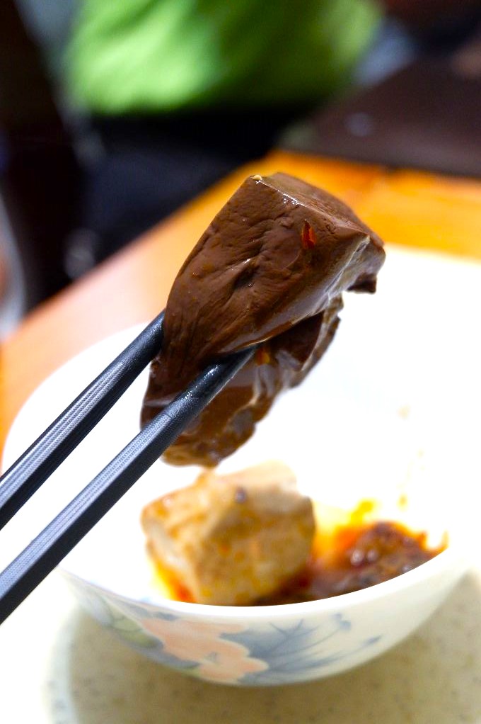 【網購鍋物料理】食下有約 麻辣鴨血臭豆腐鍋 X 南洋叻沙鍋 即使冰箱沒有其他配料，你都可以吃好吃滿！ @貝大小姐的多元心宇宙