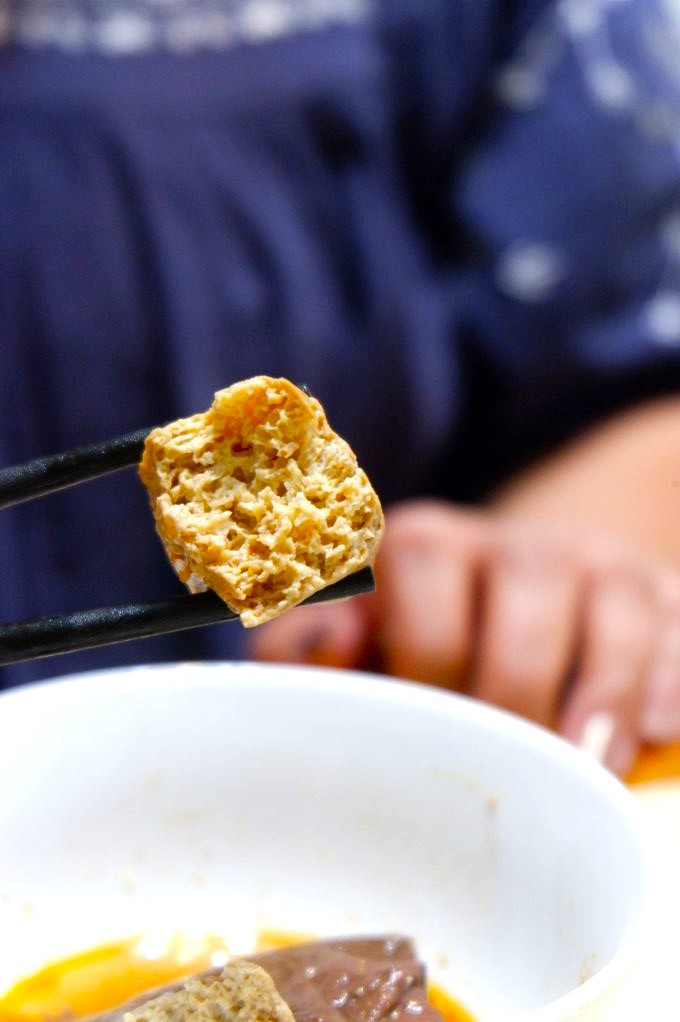 【網購鍋物料理】食下有約 麻辣鴨血臭豆腐鍋 X 南洋叻沙鍋 即使冰箱沒有其他配料，你都可以吃好吃滿！ @貝大小姐的多元心宇宙