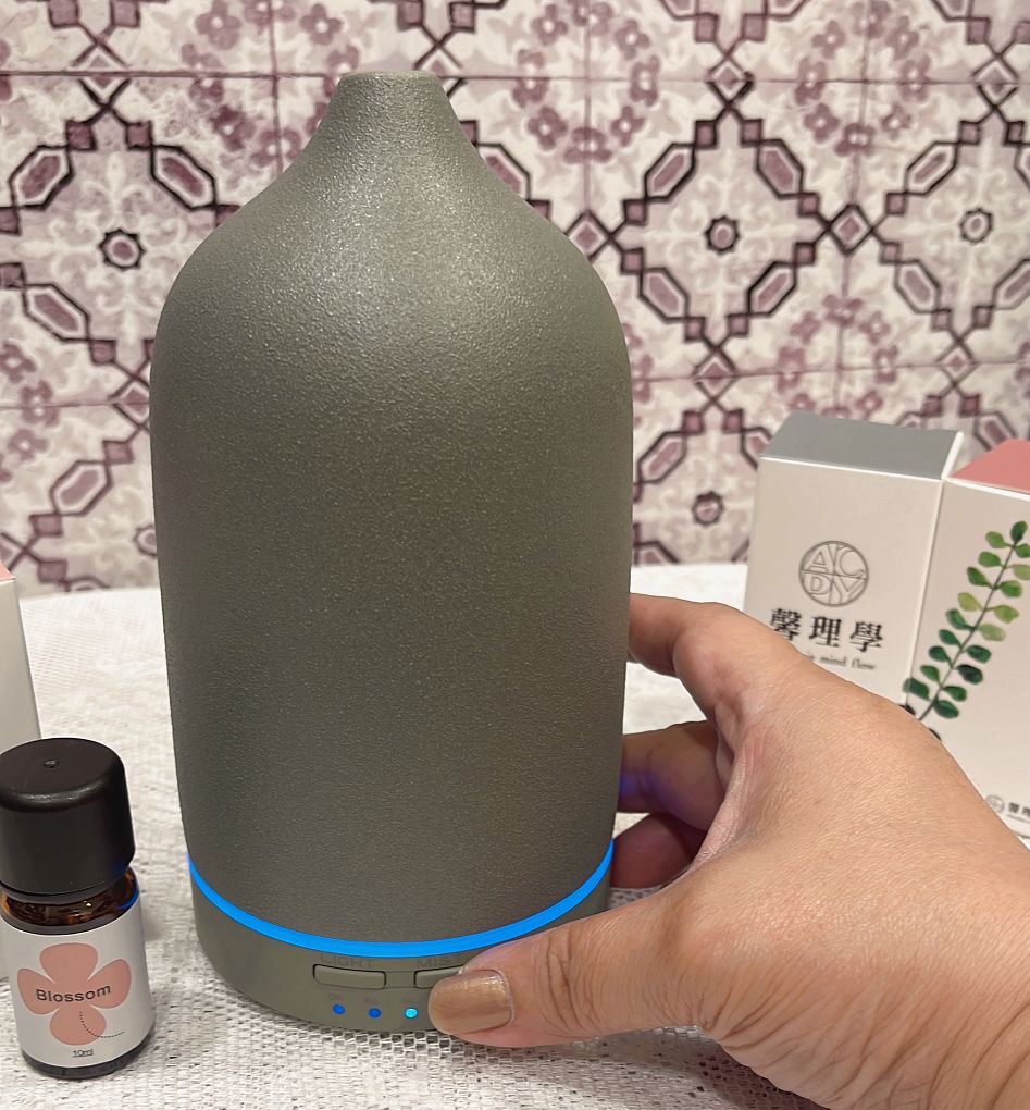 【網購精油】馨理學 全新個性精油品牌 複方純精油 每天使用讓生活與內在更協調！ @貝大小姐的多元心宇宙