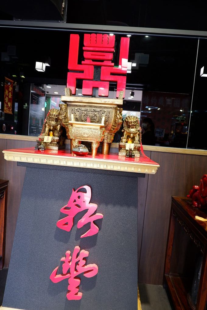 【台北 公館火烤兩吃吃到飽餐廳】鼎豐麻辣鴛鴦火鍋 最霸氣的火烤兩吃吸引了附近大專院校的師生之外，也同時也深得附近鄰居的熱愛！ @貝大小姐的多元心宇宙