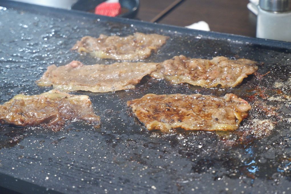 【台北 公館火烤兩吃吃到飽餐廳】鼎豐麻辣鴛鴦火鍋 最霸氣的火烤兩吃吸引了附近大專院校的師生之外，也同時也深得附近鄰居的熱愛！ @貝大小姐的多元心宇宙