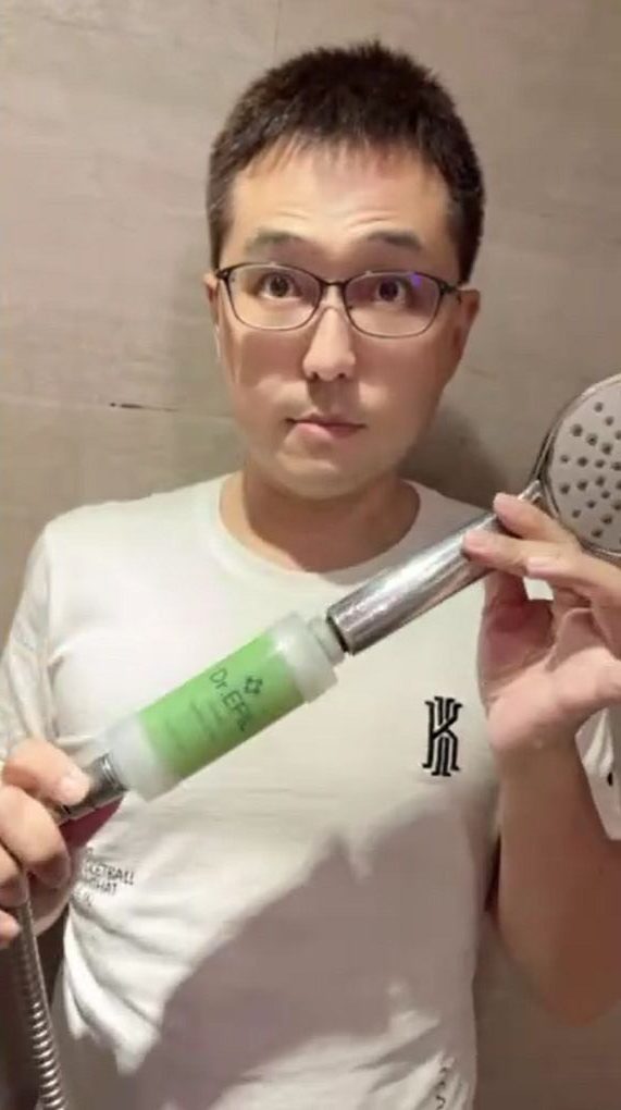 【網購好物推薦】Dr.EFIL 香氛維他命濾水器  用濃濃的香氛來卸下一天的疲勞，讓我們愛上這樣簡單紓解壓力的過程！ @貝大小姐的多元心宇宙