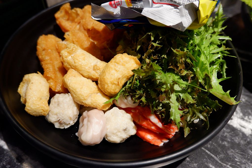 【西門麻辣火鍋吃到飽】這一鍋 台北西門町殿 Share More吃到飽 @貝大小姐的多元心宇宙