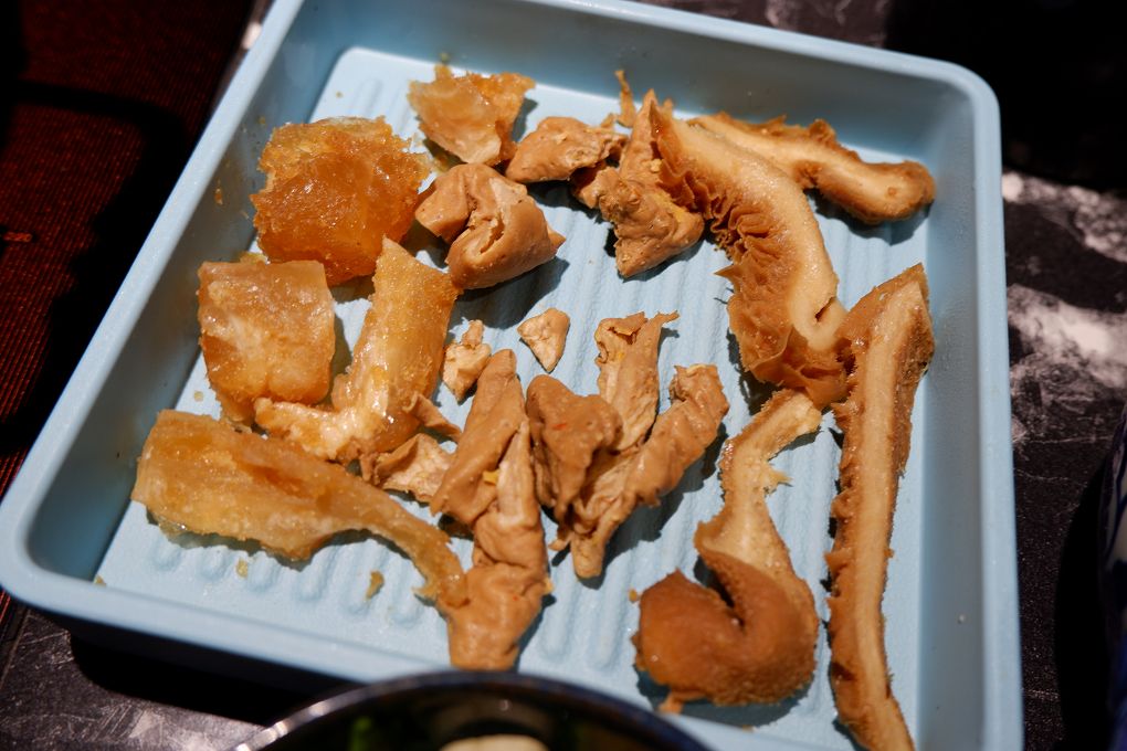 【西門麻辣火鍋吃到飽】這一鍋 台北西門町殿 Share More吃到飽 @貝大小姐的多元心宇宙