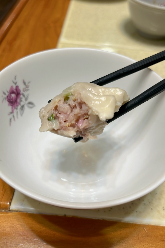 【網購美食】大成食品 | 桐德黑豚肉水餃、貢丸，選用台灣在地飼養的桐德盤克夏黑豬，總對是懂吃的你會喜愛的！ @貝大小姐的多元心宇宙