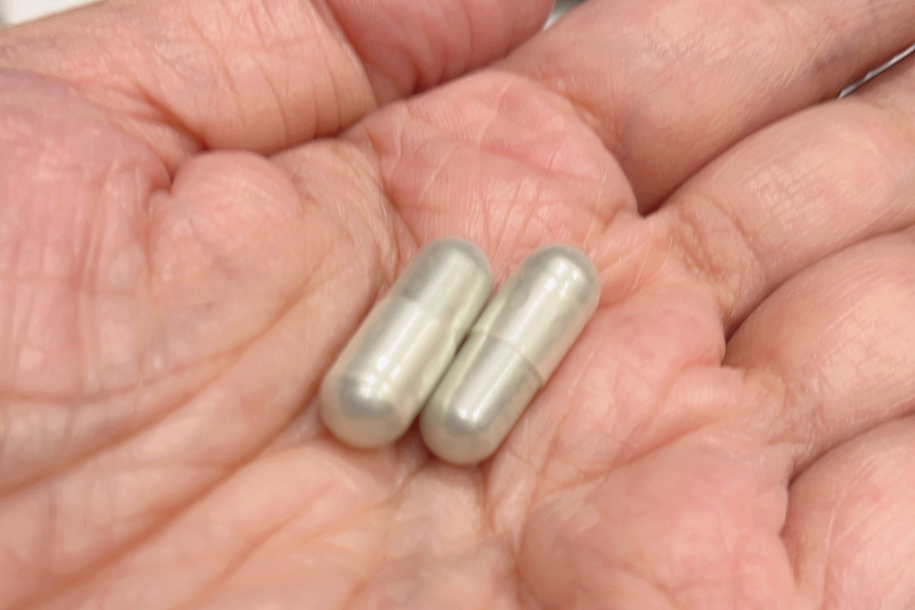 【網購好物推薦】奇彗生技CHASE GLOW追光膠囊  只要用吃的就可以強化和修護髮根，讓你擁有一頭好質感的頭髮！ @貝大小姐的多元心宇宙