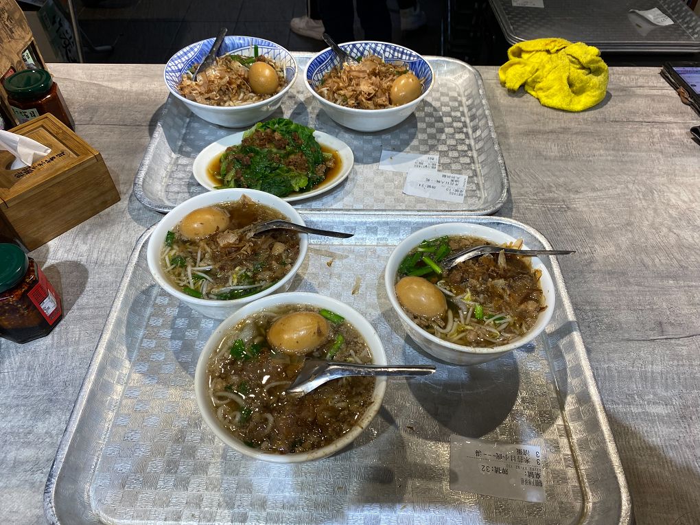 【台東市 在地小吃】榕樹下米苔目 @貝大小姐的多元心宇宙
