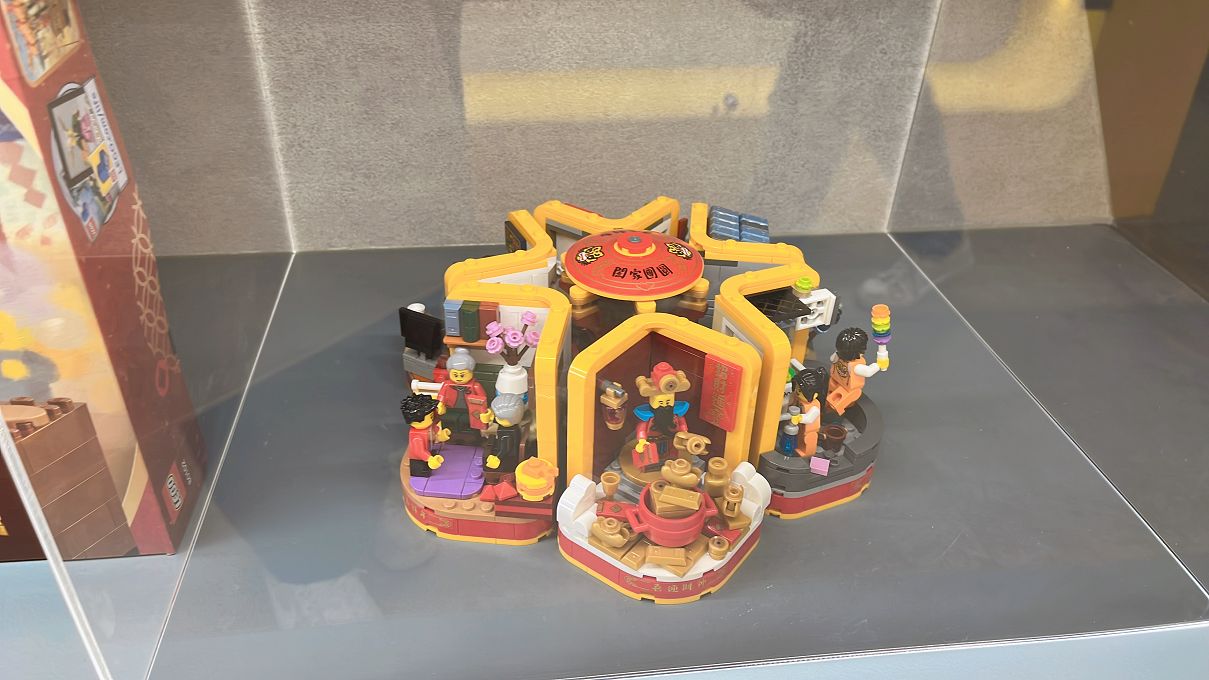 【內湖 樂高展示空間】BRICK PAPA 內湖展示空間 鋼琴、打字機、巴黎鐵塔，甚至已經絕版的產品，都在這裡完整呈現！ @貝大小姐的多元心宇宙