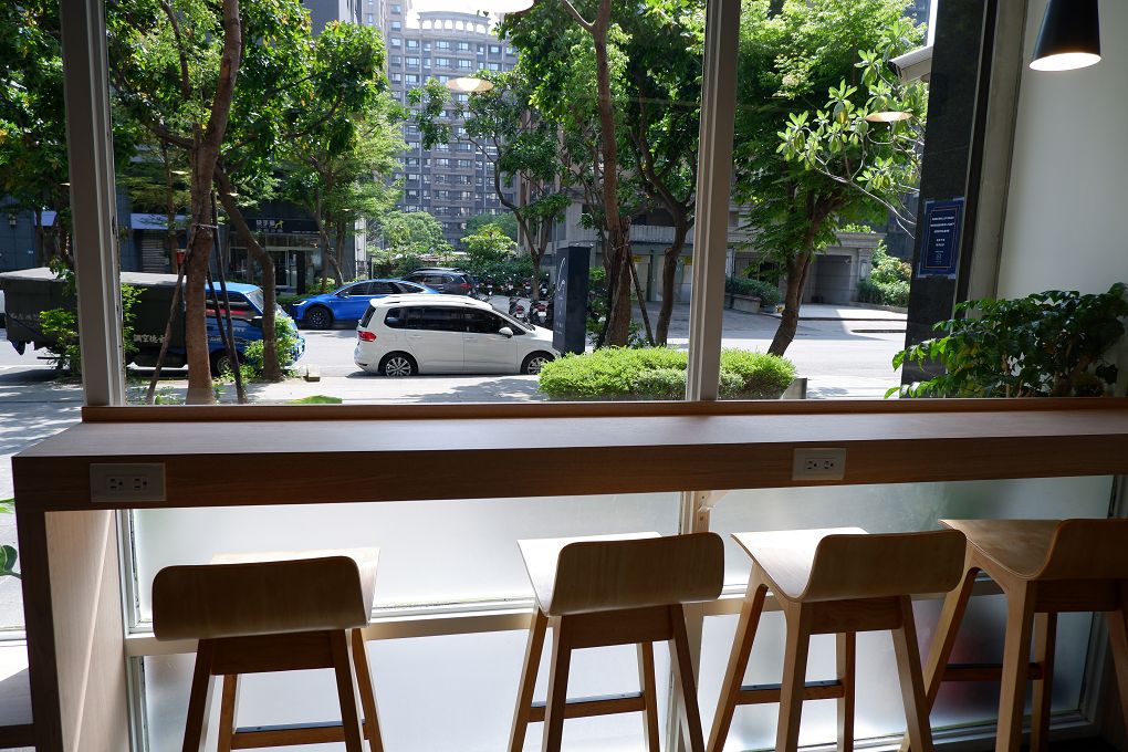 【三重 咖啡店推薦】Cozy Coffee可集咖啡 一個人也好、一群朋友也罷，在Cozy Coffee裡享受開心的咖啡時間！ @貝大小姐的多元心宇宙