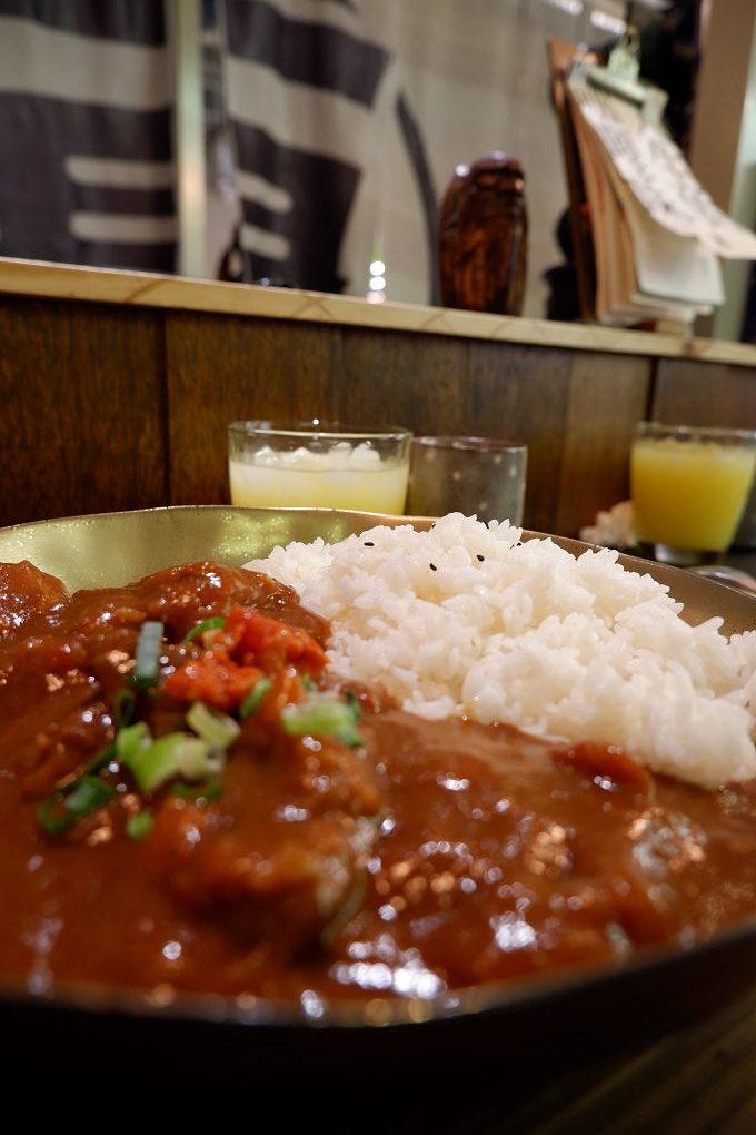【中和 咖哩飯推薦】一星名店人生的咖哩味 中和店 門前隱味牛肉麵的新品牌牛筋牛肋咖哩飯 @貝大小姐的多元心宇宙