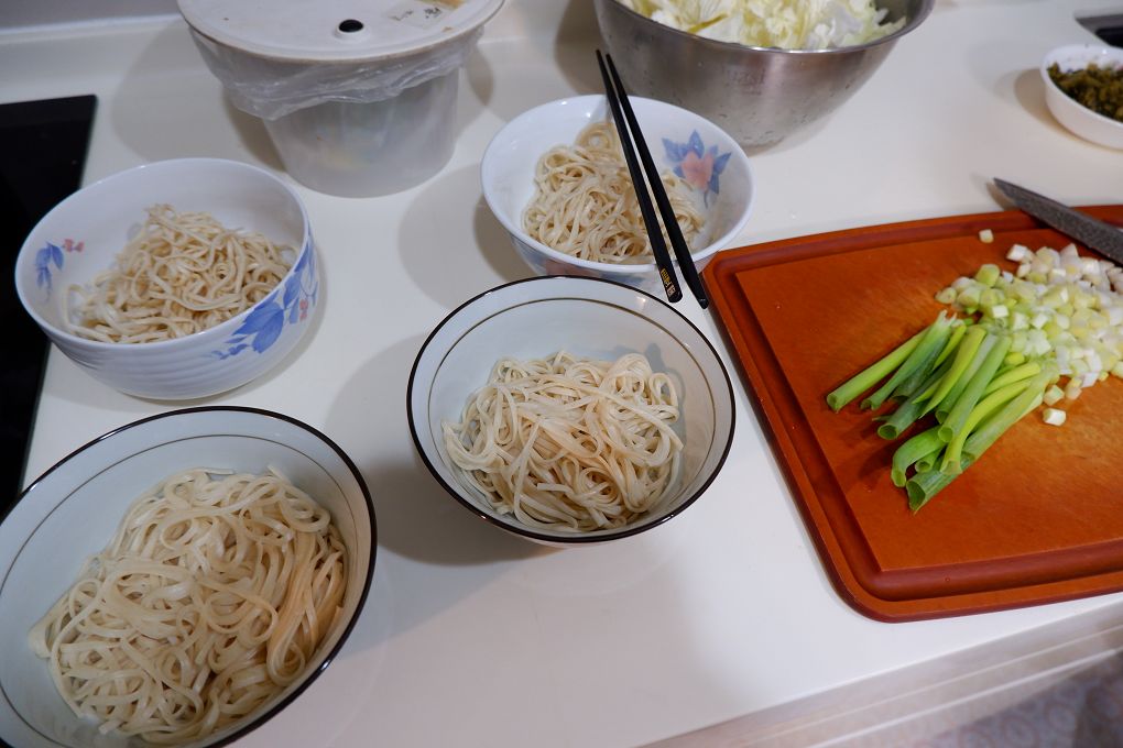 【momo獨售】享點子｜獨享牛肉湯系列  不論是紅燒或是蕃茄口味，都是牛肉麵節最牛嚴選，冠軍湯頭讓你隨時隨地享受好喝的牛肉湯！ @貝大小姐的多元心宇宙