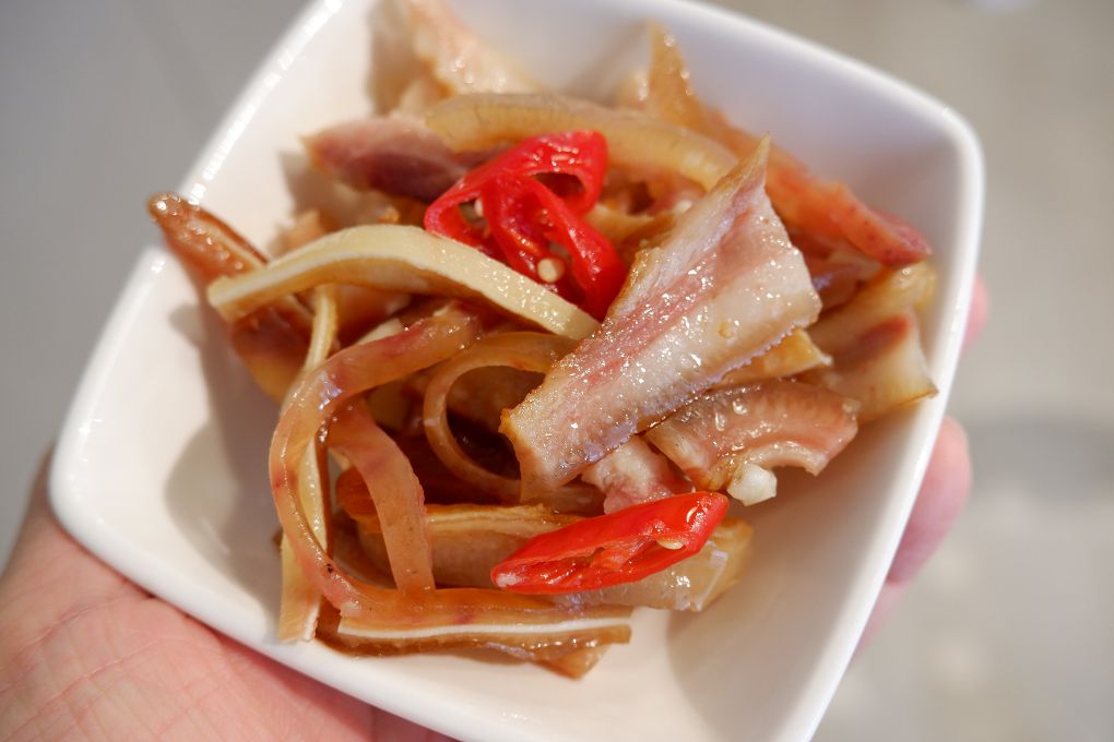 【內湖美食推薦】 文湖21雞湯麵 不論吃麵、喝湯、吃肉、配菜  總會讓你深深記住她的美味！ @貝大小姐的多元心宇宙