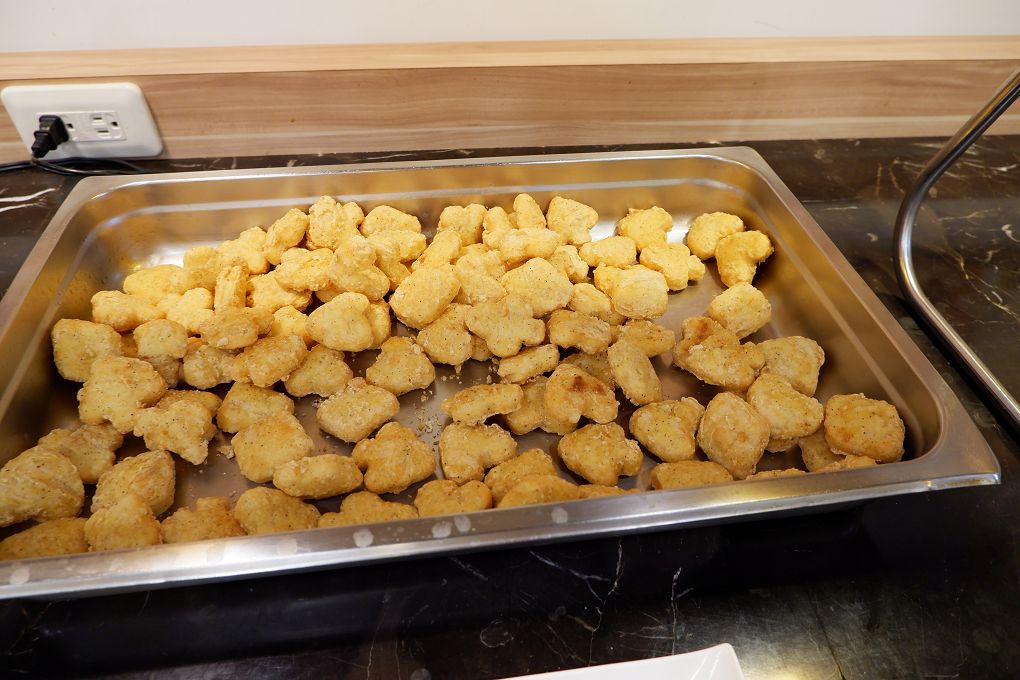 【台東 太麻里住宿推薦】太麻里曙光渡假酒店 在天台上迎接曙光，是我們前所未有的幸福感受！ @貝大小姐的多元心宇宙