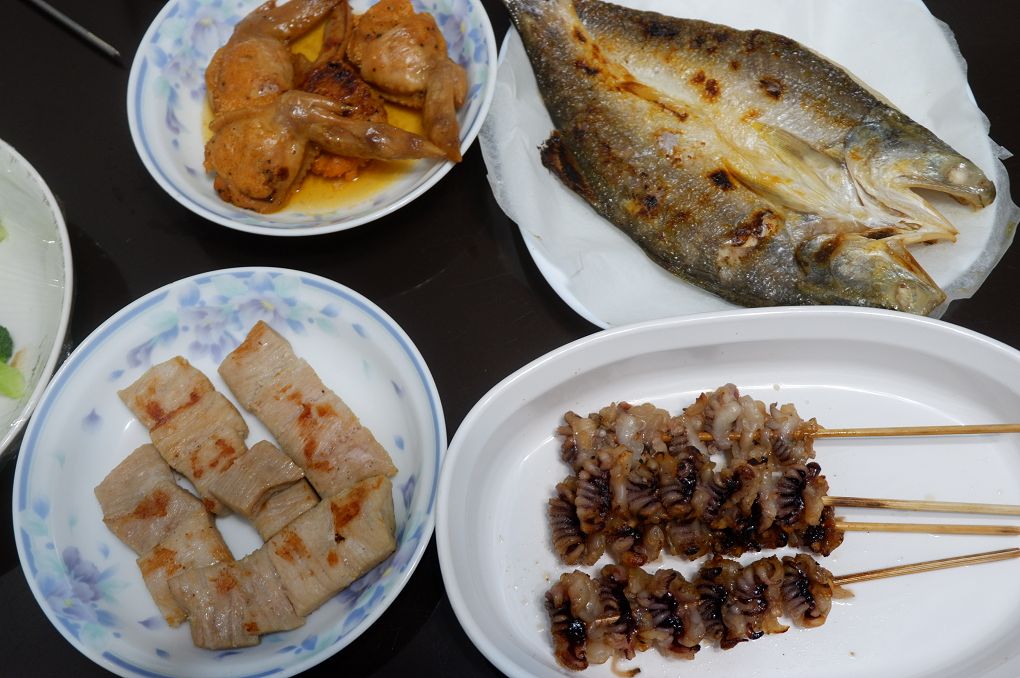 【網購串燒】胡同燒肉 深夜食堂串燒&#8211;微波加熱即食包 不必外出、不必排隊、想吃就吃超方便！ @貝大小姐的多元心宇宙