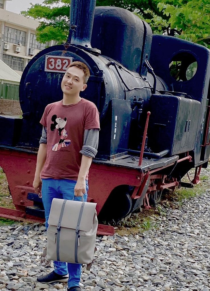 【網購背包推薦】GASTON LUGA  SPLÄSH  16”背包  以自信魅力的風格說服人，有著北歐血統的極簡設計，不論是外出、工作、旅行都很百搭！ @貝大小姐的多元心宇宙