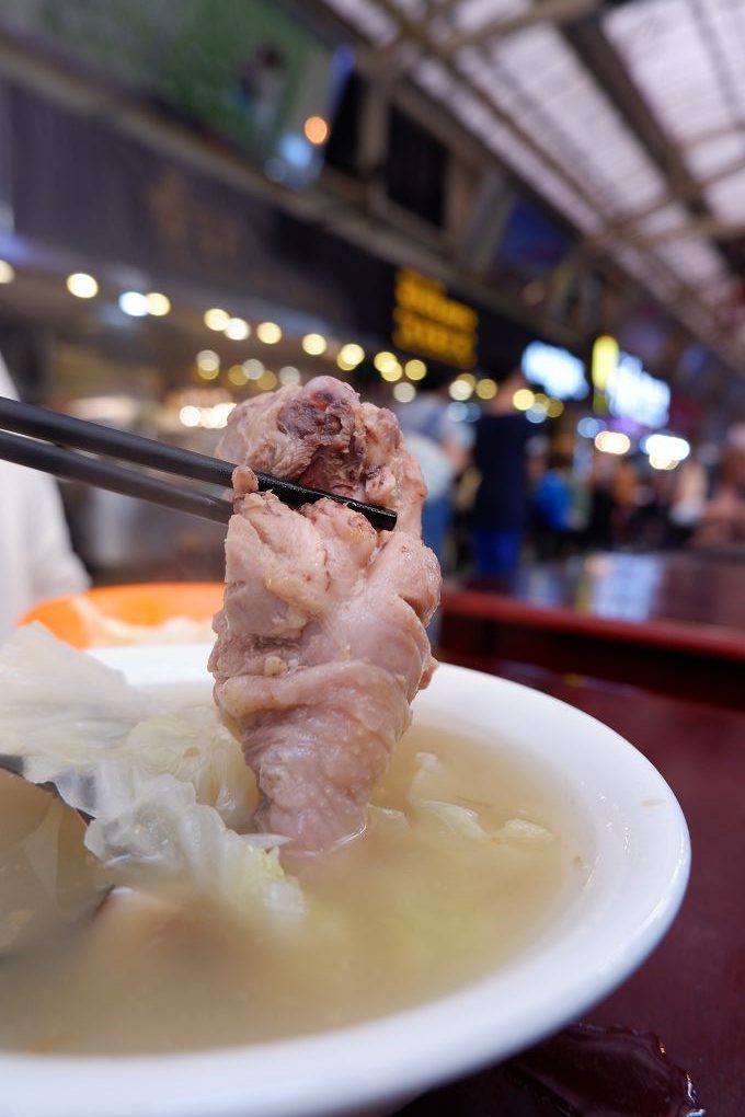 【龍山寺美食】你鮮吃 雞湯.魚湯專賣店 真材實料瞞不過每一張懂吃的嘴，用美味的湯頭鎖住每個人的胃！ @貝大小姐的多元心宇宙