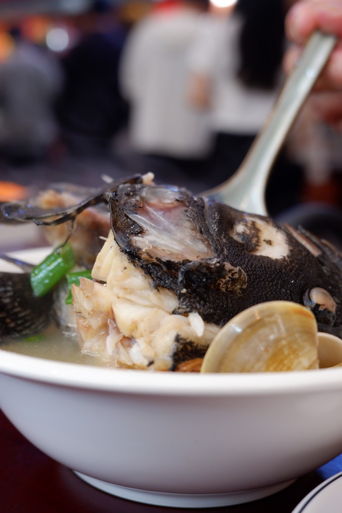 【龍山寺美食】你鮮吃 雞湯.魚湯專賣店 真材實料瞞不過每一張懂吃的嘴，用美味的湯頭鎖住每個人的胃！ @貝大小姐的多元心宇宙