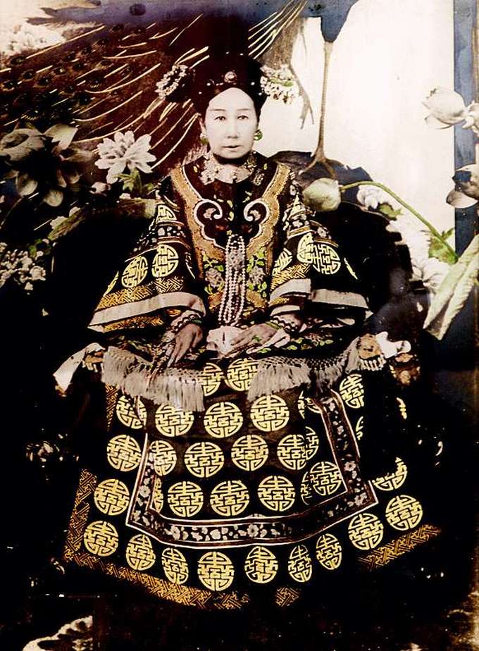 【好書推薦】慈禧：開啟現代中國的皇太后 @貝大小姐的多元心宇宙