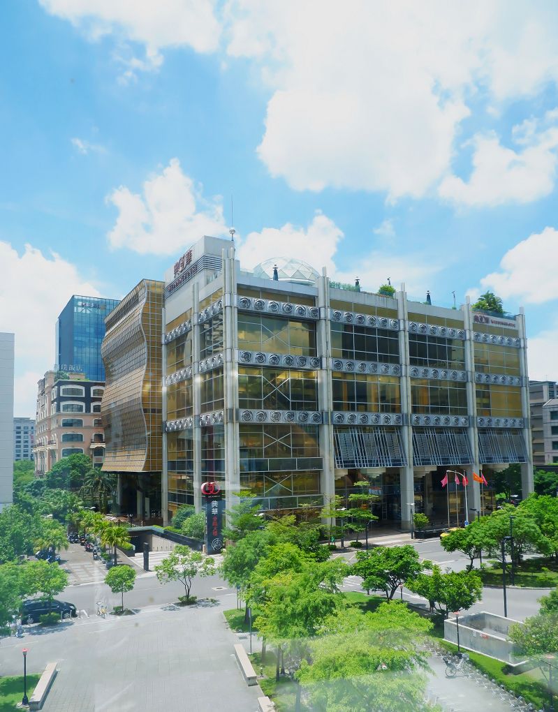 【大直 吃到飽餐廳】大直典華 豐FOOD．海陸百匯 今年夏天「東南亞季」開跑囉！午餐/下午餐/晚餐吃到飽，品嚐最FOOD東南亞風味的特色美食，讓你一秒身處東南亞！ @貝大小姐的多元心宇宙