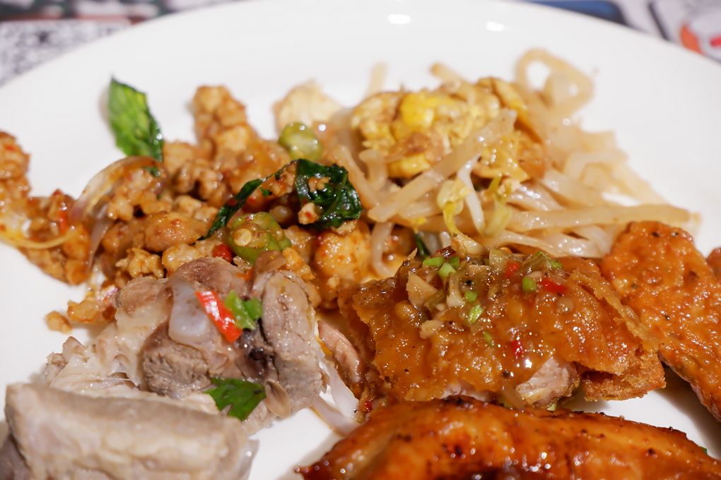 【大直 吃到飽餐廳】大直典華 豐FOOD．海陸百匯 今年夏天「東南亞季」開跑囉！午餐/下午餐/晚餐吃到飽，品嚐最FOOD東南亞風味的特色美食，讓你一秒身處東南亞！ @貝大小姐的多元心宇宙
