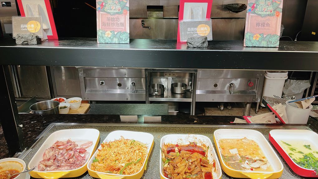 【大直 吃到飽餐廳】大直典華 豐FOOD．海陸百匯 今年夏天「東南亞季」開跑囉！午餐/下午餐/晚餐吃到飽，品嚐最FOOD東南亞風味的特色美食，讓你一秒身處東南亞！ @貝大小姐的多元心宇宙