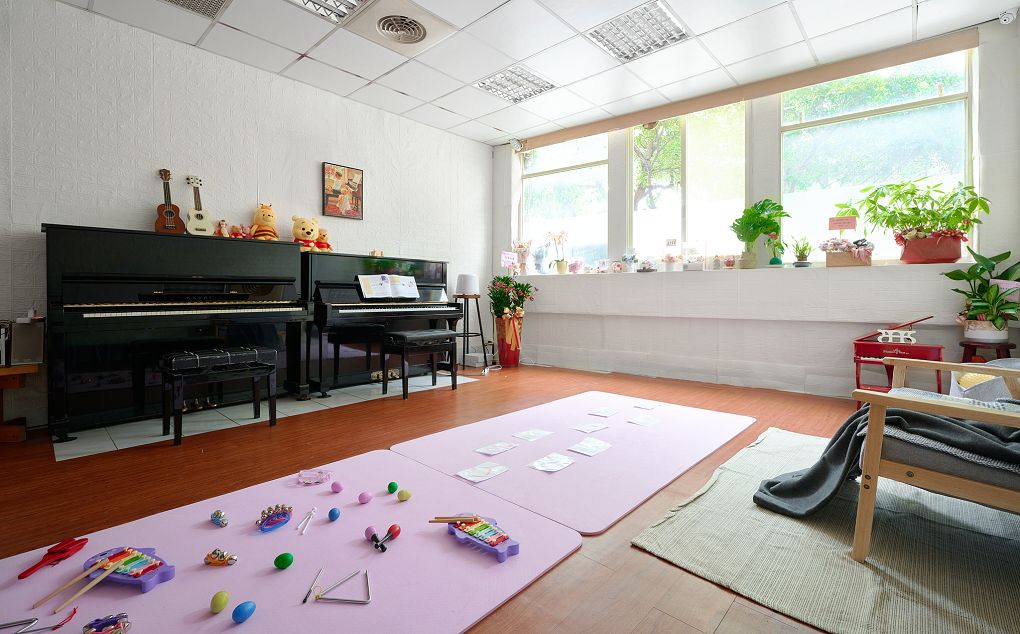 【士林音樂教室】瑪姬音樂教室 孩子們在任何時刻的快樂唱歌當下，就是一場音樂饗宴、想像就是繪畫創意的來源！ @貝大小姐的多元心宇宙