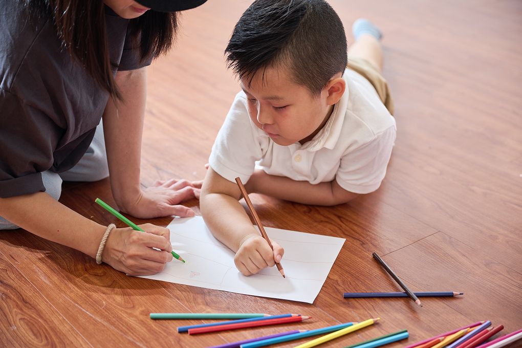 【士林音樂教室】瑪姬音樂教室 孩子們在任何時刻的快樂唱歌當下，就是一場音樂饗宴、想像就是繪畫創意的來源！ @貝大小姐的多元心宇宙