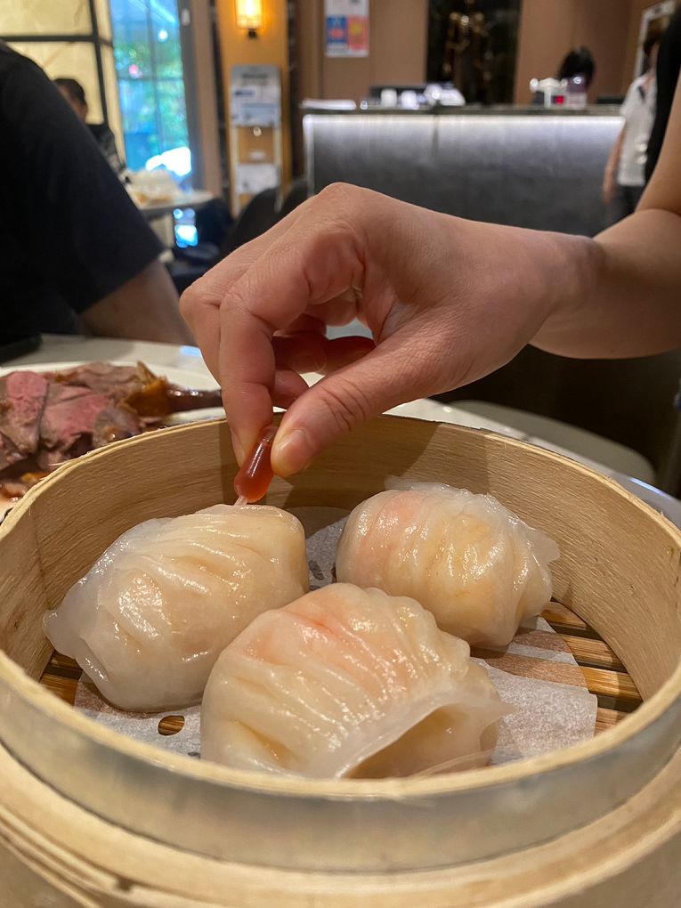 【士林 烤鴨 粵菜 港點】士林典華雅聚 因為重視所以總能符合每個人的喜好及口味，典華雅聚就是商務聚餐、家庭聚會最好的選擇 @貝大小姐的多元心宇宙