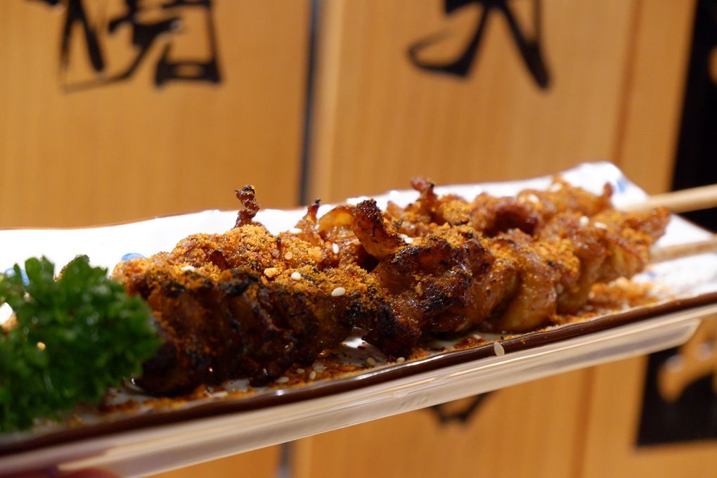 【三重 居酒屋推薦】大盛 串燒酒場 位在重新路正義北路口，鬆綁了我們被制約的日式居酒屋思想體系，絕對可以以黑馬之姿耀居三重居酒屋的大推名單 @貝大小姐的多元心宇宙