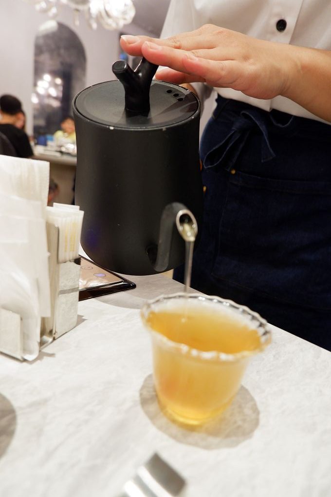 【新莊美食推薦】新莊典華的濤濤海鮮蒸氣鍋 吃的到食物最原始的鮮甜 讓你的健康無負擔！ @貝大小姐的多元心宇宙