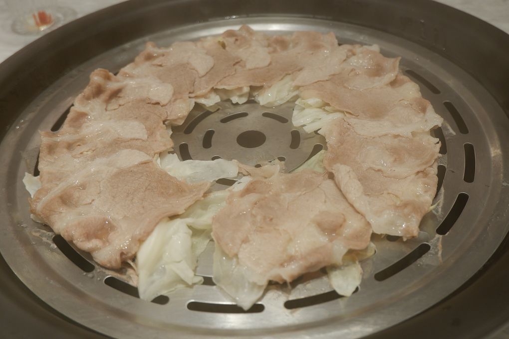 【新莊美食推薦】新莊典華的濤濤海鮮蒸氣鍋 吃的到食物最原始的鮮甜 讓你的健康無負擔！ @貝大小姐的多元心宇宙