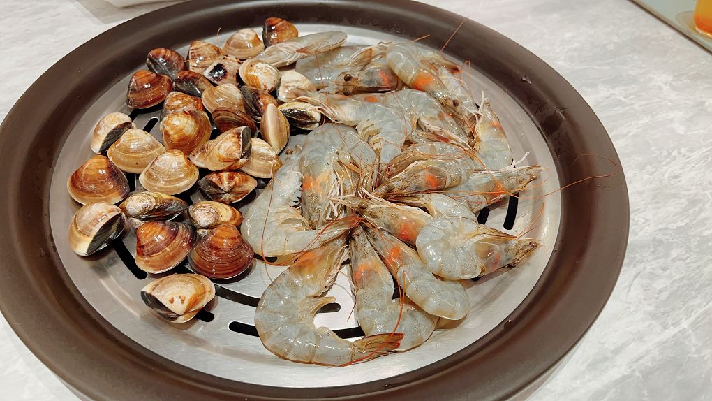 【新莊美食推薦】新莊典華的濤濤海鮮蒸氣鍋 吃的到食物最原始的鮮甜 讓你的健康無負擔！ @貝大小姐的多元心宇宙