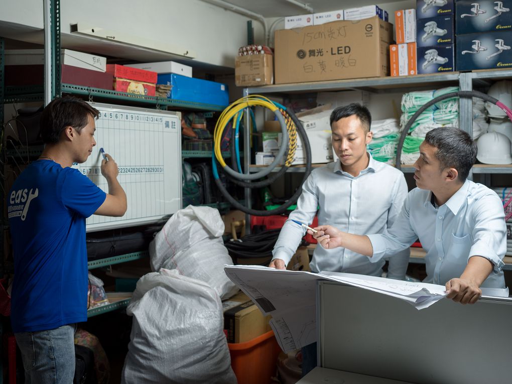 【台北 新北 水電工程推薦】融意工程有限公司 主理人 陳致融 從工頭轉型成企業家思維  得先突破自己凡事親力親為的框架，得先完全相信團隊、勇敢放手與交棒、才能賦能夥伴！ @貝大小姐的多元心宇宙