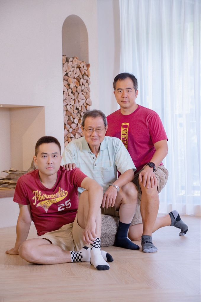 【用心生活】全家福拍照規劃 每一時期都能為自己家人規劃全家福拍照，全家人選一個喜歡的攝影棚，用3-4小時在各種場景裡玩自拍，或是邀請專業攝影師捕捉當下最美的丰采、最溫暖的微笑、最真誠的情感！ @貝大小姐的多元心宇宙