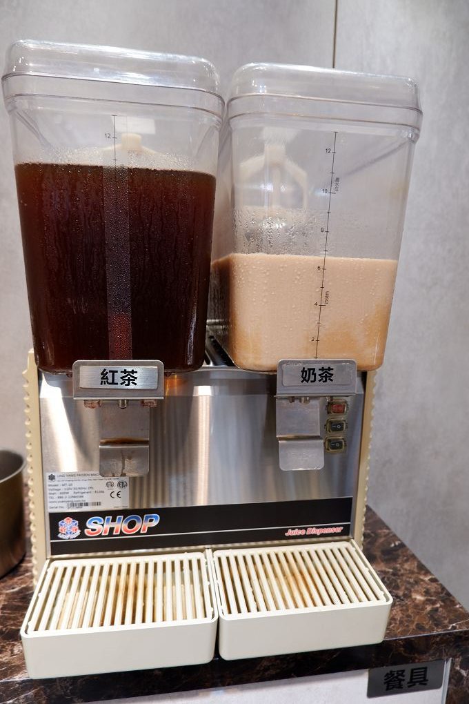 【板橋 小火鍋推薦】同伙小火鍋 板橋漢生西店 煮著自己專屬的火鍋配料，不必費心跟老闆討論哪些想吃、哪些不要，不只是火鍋料，連青菜都可以自己選擇，對於肉肉的誘惑力毫無招架，想要雙倍的肉量也是輕鬆點選！ @貝大小姐的多元心宇宙