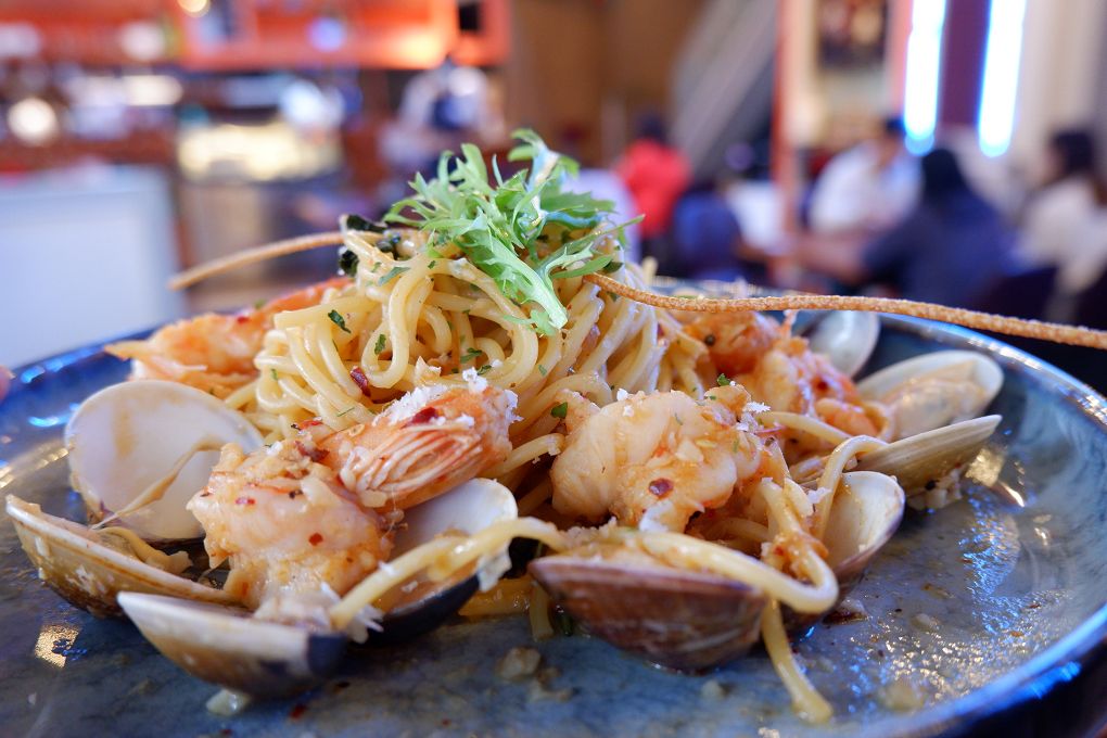 【林口 美式餐廳推薦】Eat enjoy 意享美式廚房 林口店  家庭（族）聚會透過美食讓後此更了解彼此，意享林口店有最舒適的聚餐空間，以及一家大小都愛的各式美食！ @貝大小姐的多元心宇宙