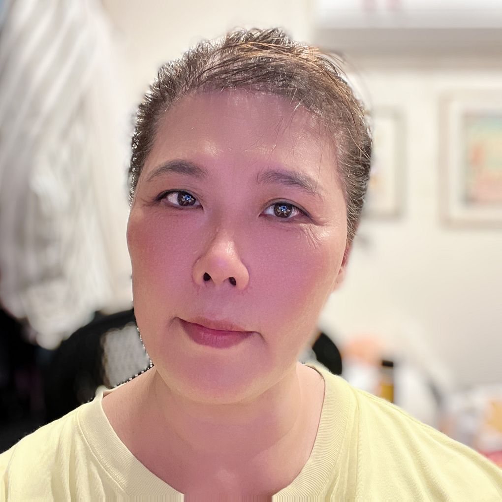 【網購洗髮潔膚露推薦】超能橘洗髮潔膚露 無添加人工色素及矽靈的堅持，每一滴都清徹透明，藍銅胜肽、SDC專利成分從頭皮到髮稍的呵護，讓自己從頭開始由內而外，都讓茶樹精油與柑橘精油深層洗淨！ @貝大小姐的多元心宇宙
