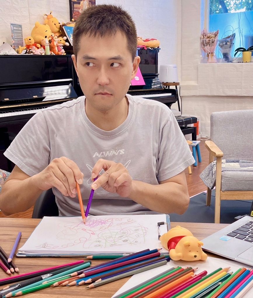 【士林 音樂療癒繪畫】瑪姬音樂療癒繪畫 無論是生活瑣事、過往創傷、關係觸礁或事業發展，都可以在這音樂療癒繪畫過程中得到答案及釋放！ @貝大小姐的多元心宇宙