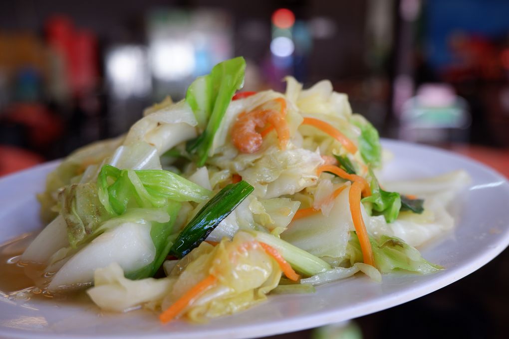 【宜蘭美食】百匯窯烤雞餐廳 不僅是窯烤雞厲害，海鮮及熱炒每一道都非常具有競爭力， 菜色眾多、CP值高，還有適合搭配餐食的各式飲料及酒類 @貝大小姐的多元心宇宙