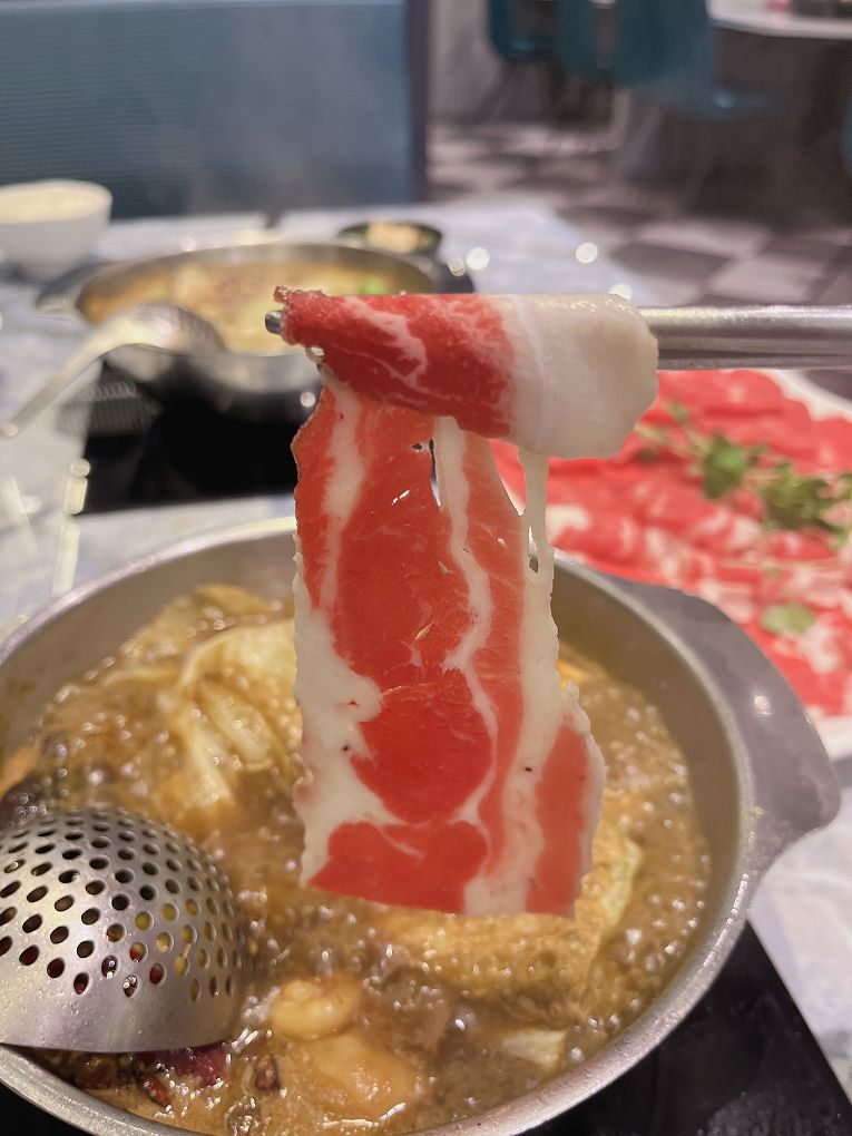 【台北 大同區火鍋】第九站精緻鍋品 各自享受自己喜歡的湯頭，一起share各種套餐的食材，讓吃火鍋也能展現自己獨特的個性！ @貝大小姐的多元心宇宙