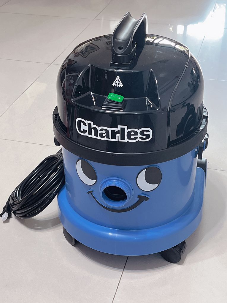 【網購 工業吸塵器】英國 NUMATIC 乾濕兩用吸塵器 CVC370-2  英國原裝進口工業用吸塵器吸力超強，無論吸塵、吸水、吸油&#8230;樣樣難不倒它！ @貝大小姐的多元心宇宙