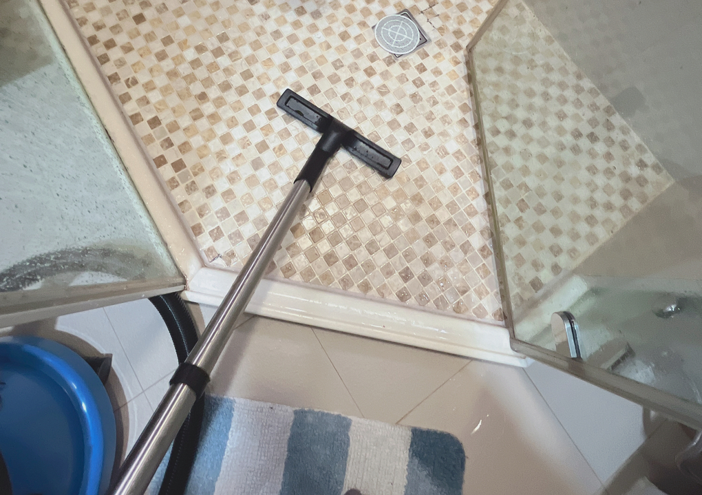 【網購 工業吸塵器】英國 NUMATIC 乾濕兩用吸塵器 CVC370-2  英國原裝進口工業用吸塵器吸力超強，無論吸塵、吸水、吸油&#8230;樣樣難不倒它！ @貝大小姐的多元心宇宙