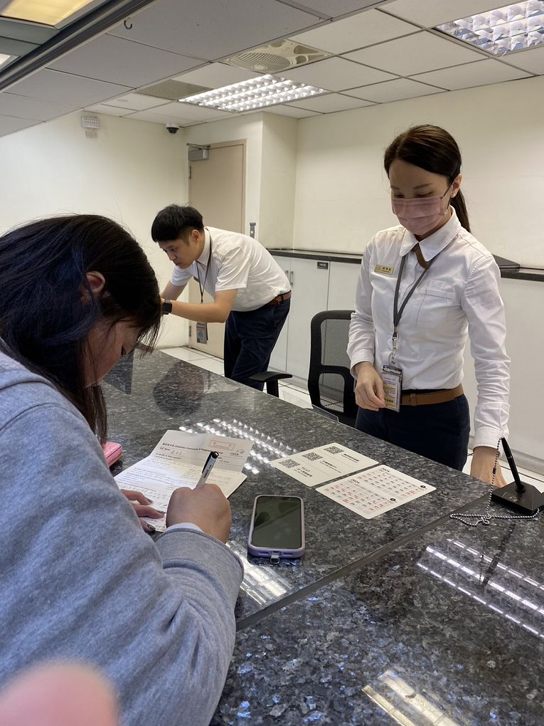 【用心生活】台灣高鐵購票APP  高鐵系統有問題！ 請更加彈性將座位賣給更需要南往北返的旅客！ @貝大小姐的多元心宇宙