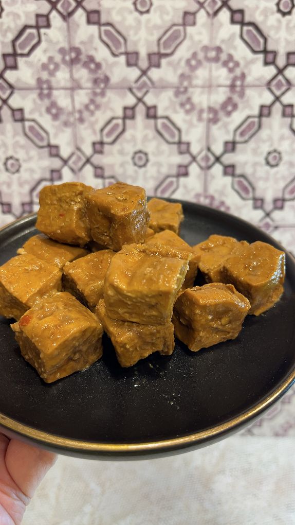 【網購雞腳凍推薦】黑竹園雞腳凍、滷味 品項超多，每一款都有著食材的特性與風味，休閒、旅遊、點心、消夜、零食你絕對少不了黑竹園！ @貝大小姐的多元心宇宙