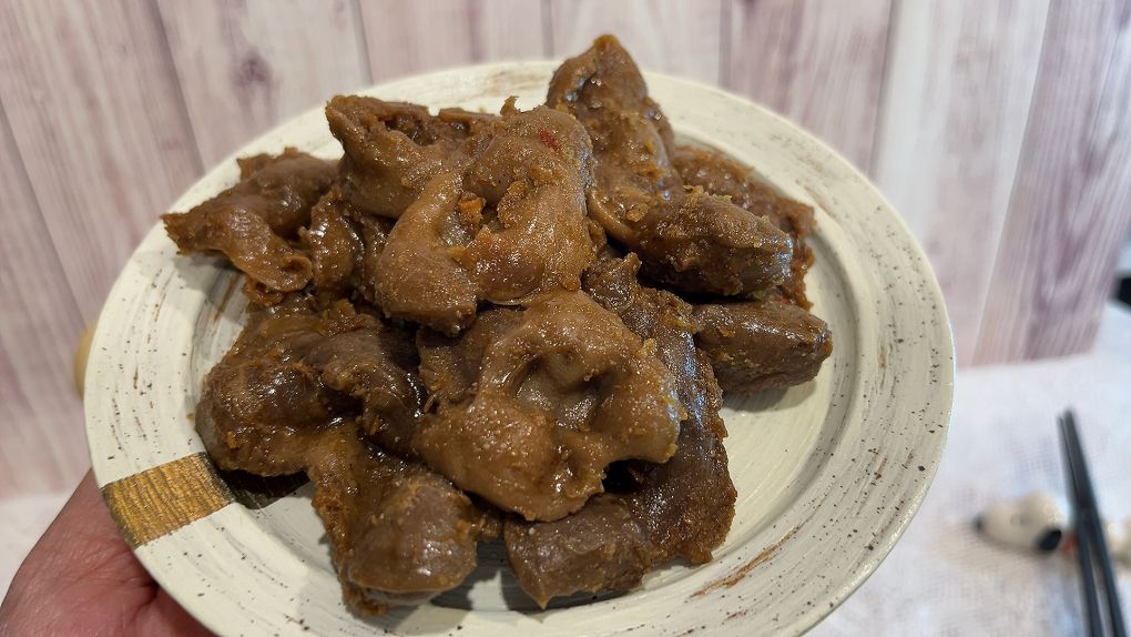 【網購雞腳凍推薦】黑竹園雞腳凍、滷味 品項超多，每一款都有著食材的特性與風味，休閒、旅遊、點心、消夜、零食你絕對少不了黑竹園！ @貝大小姐的多元心宇宙