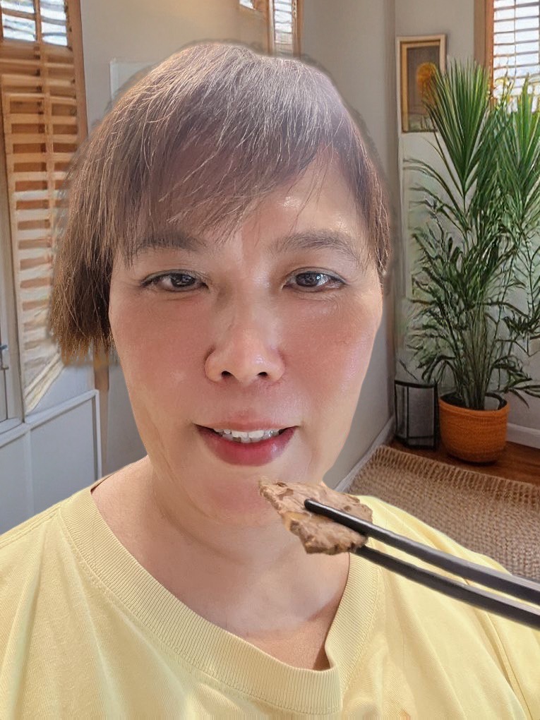 【網購雞腳凍推薦】黑竹園雞腳凍、滷味 品項超多，每一款都有著食材的特性與風味，休閒、旅遊、點心、消夜、零食你絕對少不了黑竹園！ @貝大小姐的多元心宇宙